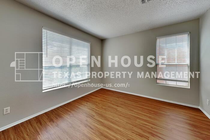1790 Crosshaven Dr - Photo 4 of 23