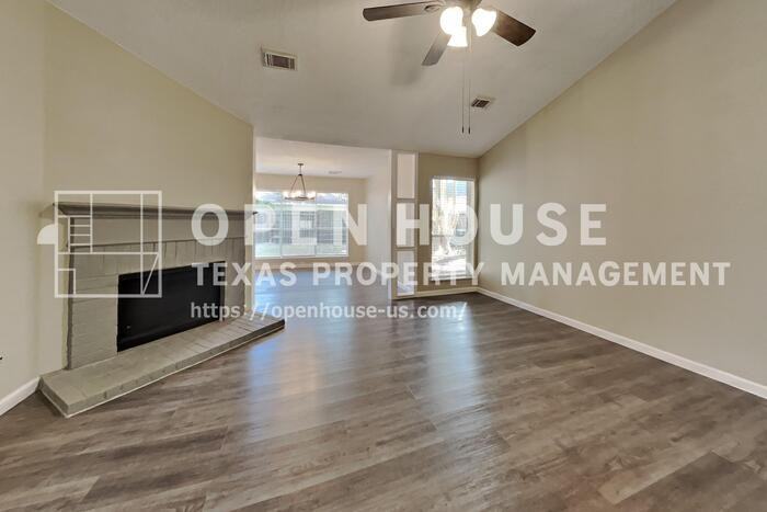 5803 Forest Timbers Dr - Photo 4 of 21