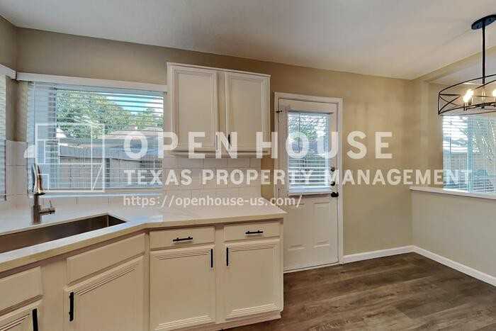 5803 Forest Timbers Dr - Photo 6 of 21