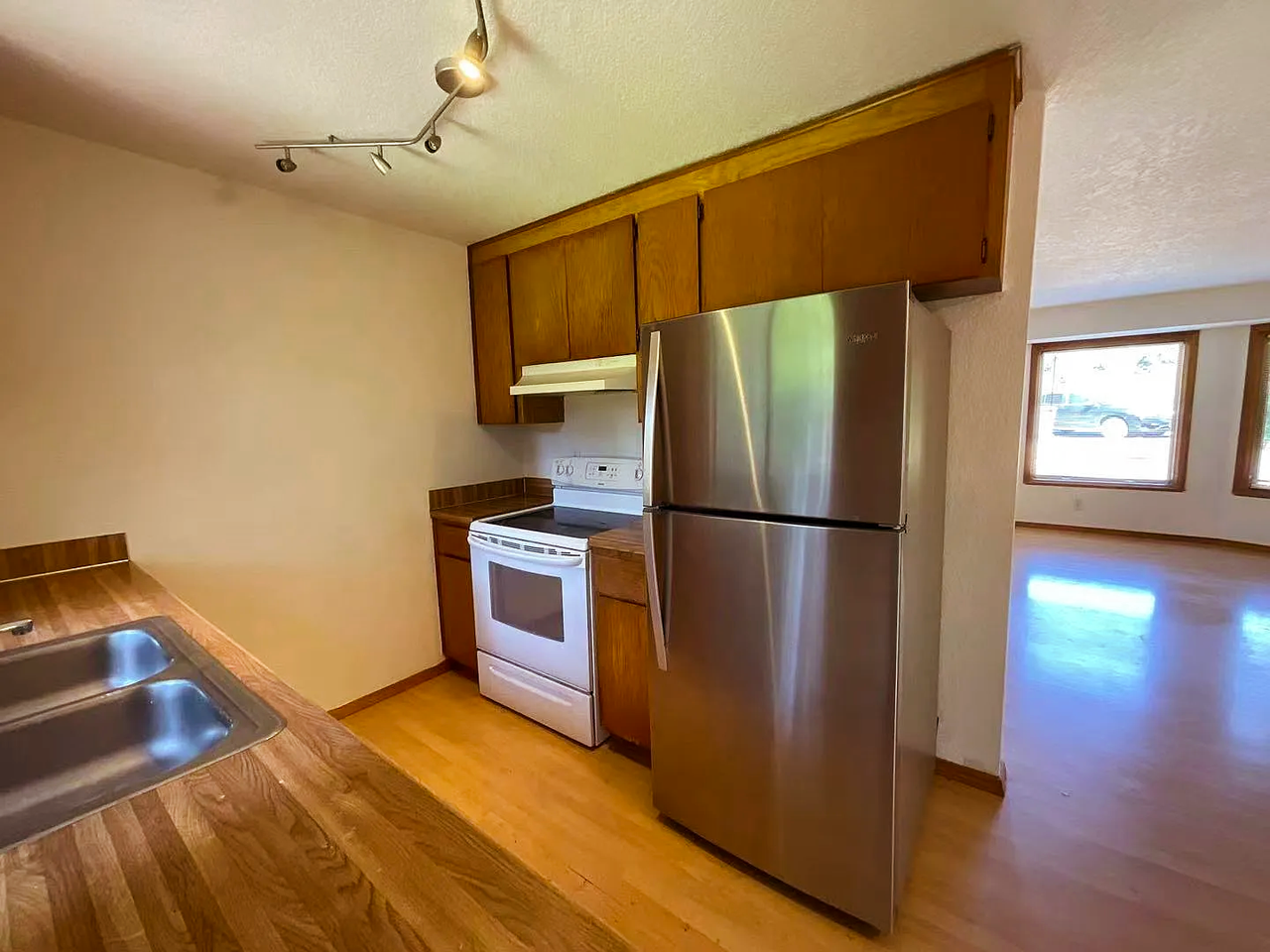 2728 175th St Se #1 - Photo 2 of 11