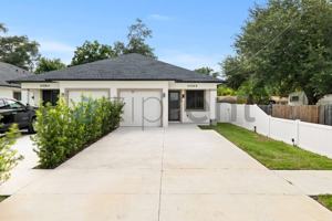 featured image of 4108 N Thatcher Ave #B