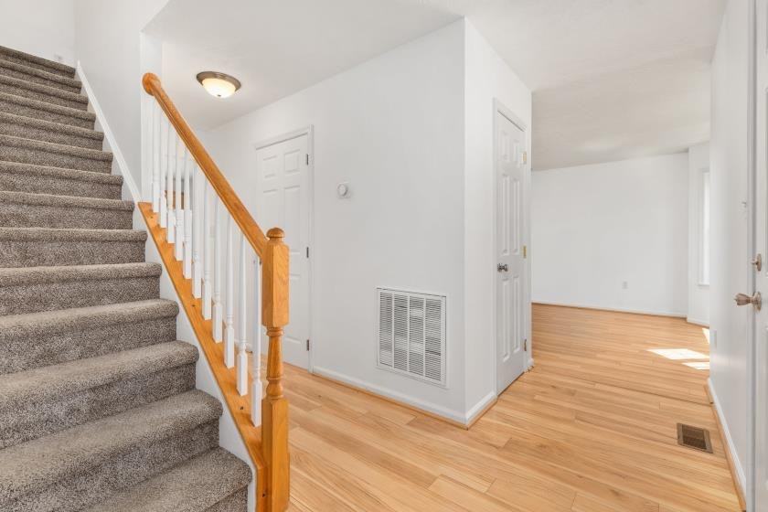 395 Stonewall St - Photo 5 of 11