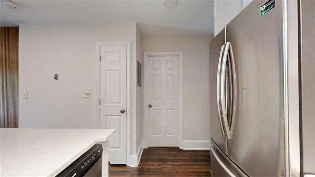 300 Johnson Ferry Rd Ne #A206 - Photo 6 of 22