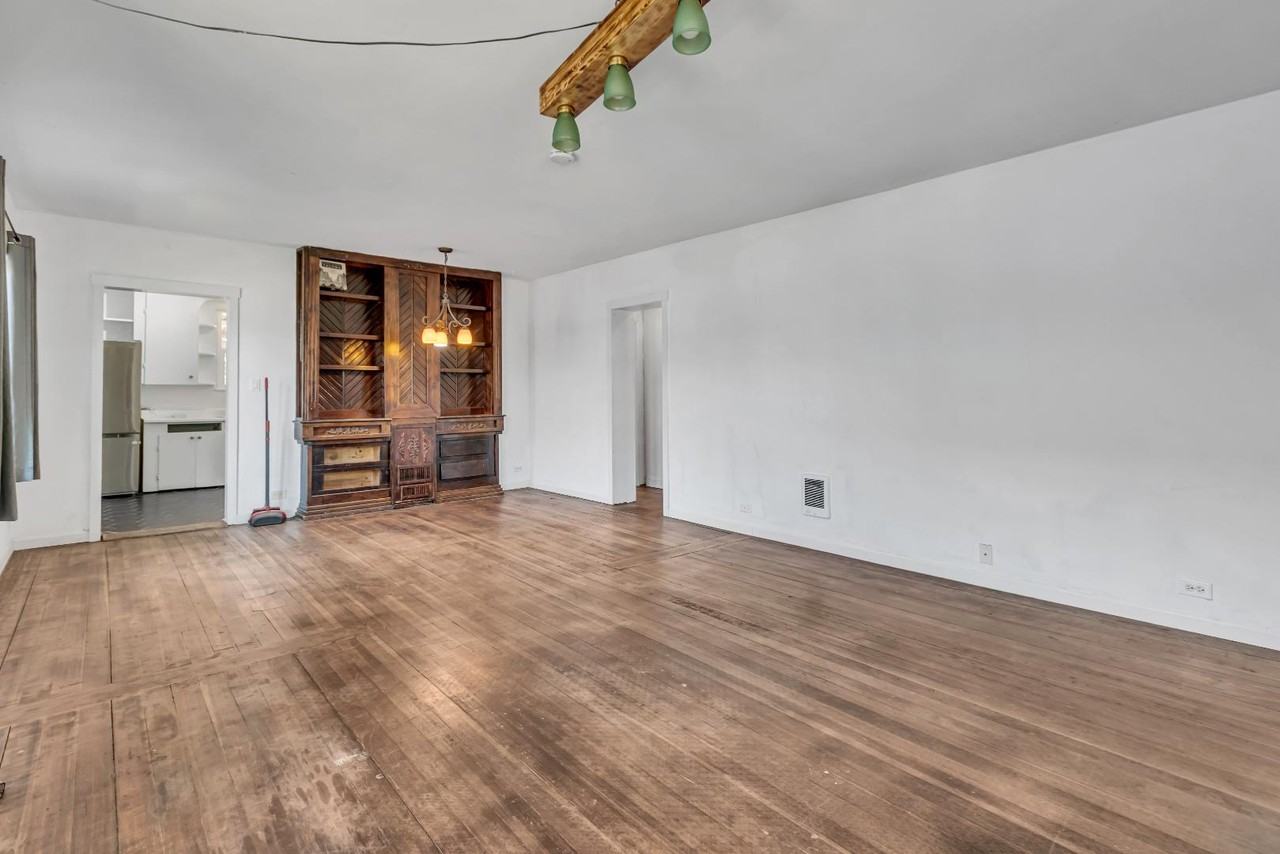 1426 S 54th St - Photo 5 of 11