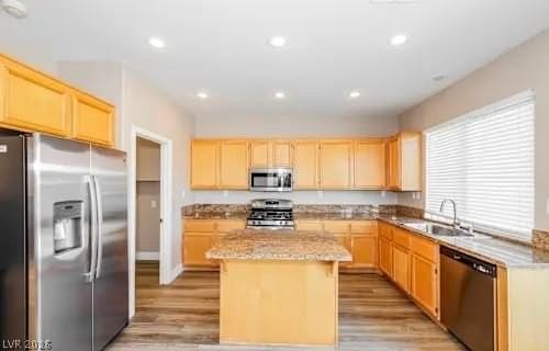 202 Malcolm St - Photo 4 of 9