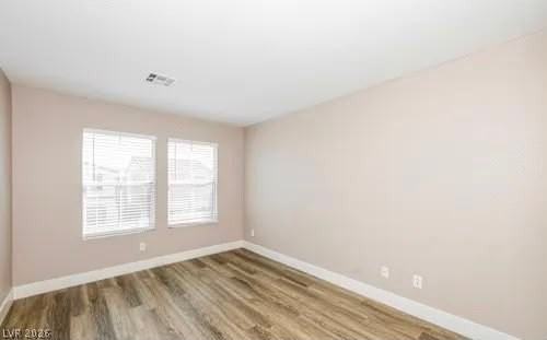 202 Malcolm St - Photo 6 of 9