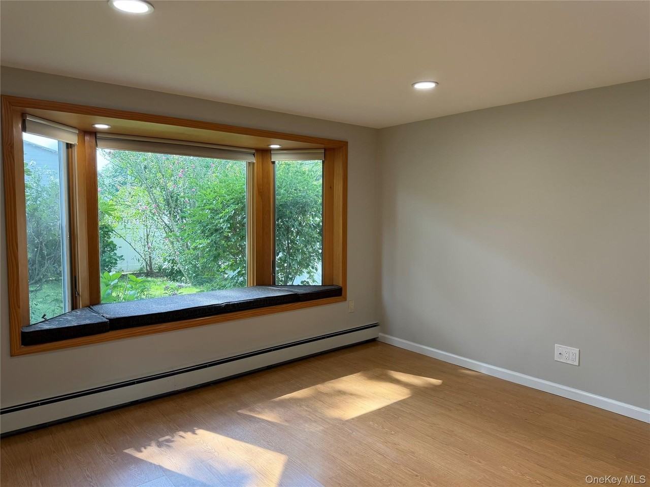 110 Clinton Ave - Photo 4 of 16