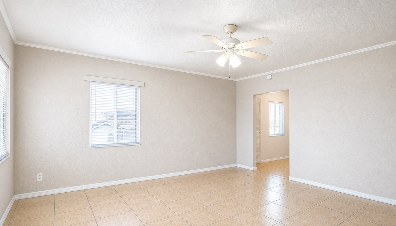516 N Roosevelt Ave #1 - Photo 7 of 24