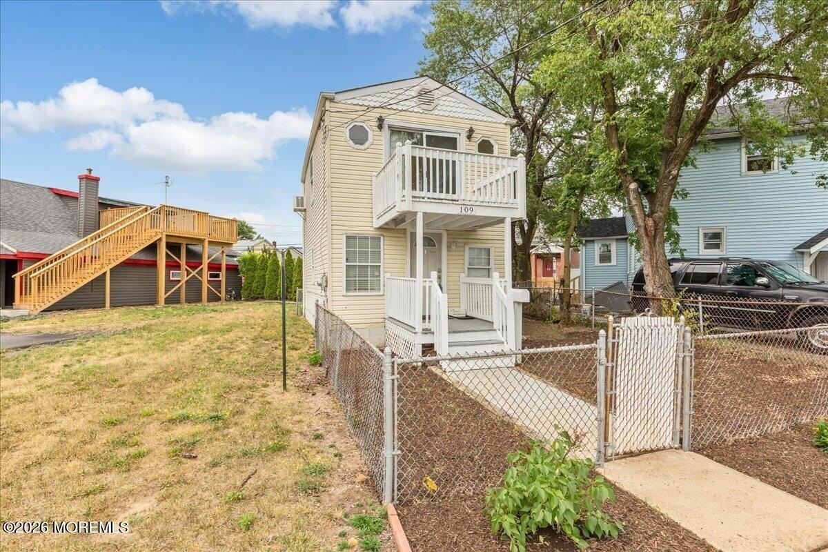 109 Poole Ave - Photo 4 of 50