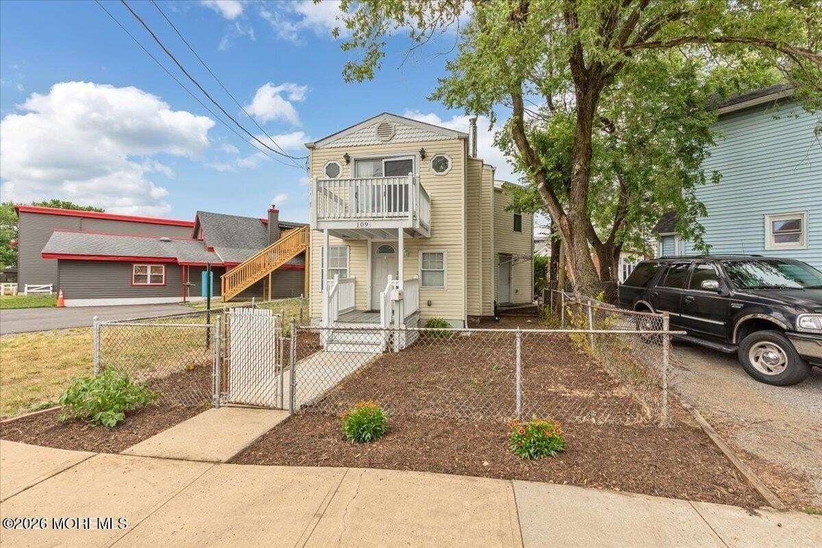 109 Poole Ave - Photo 5 of 50