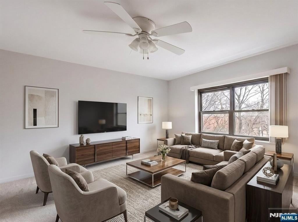 420 Park Pl #5C - Photo 3 of 23