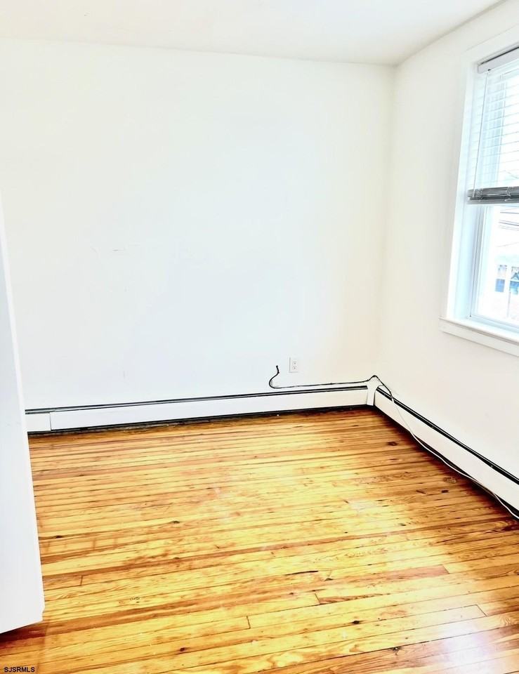 128 N Portland Ave #A - Photo 4 of 9