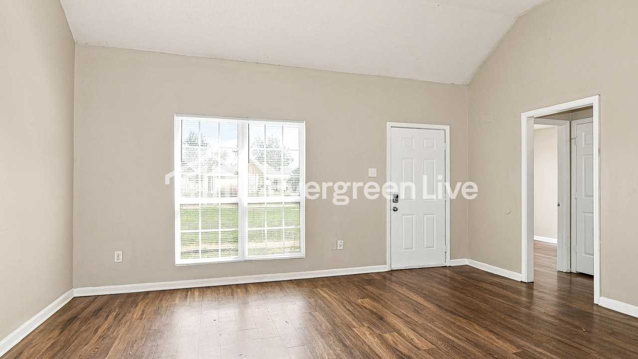 5957 Cottage Hill Dr - Photo 3 of 15