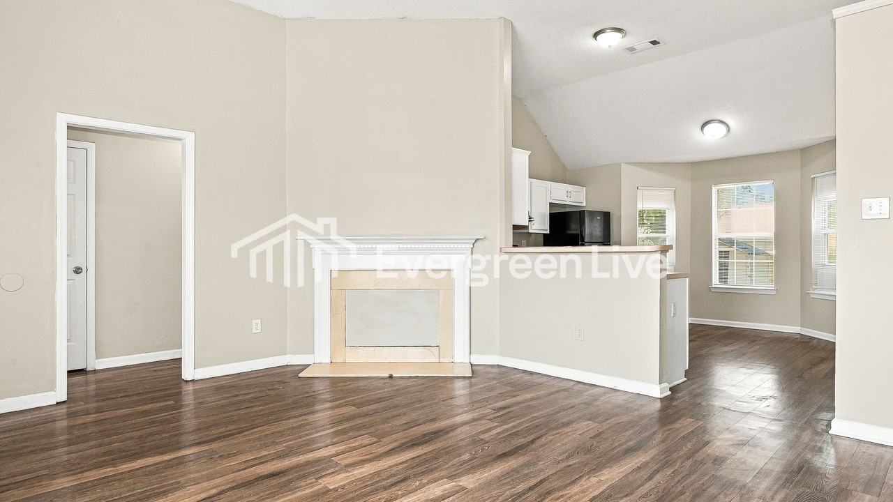 5957 Cottage Hill Dr - Photo 4 of 15