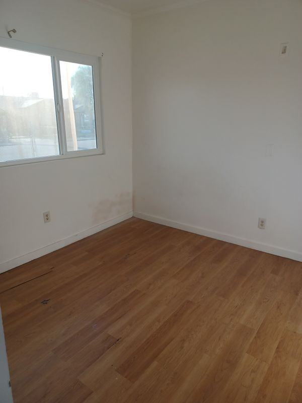 433 T St - Photo 5 of 6