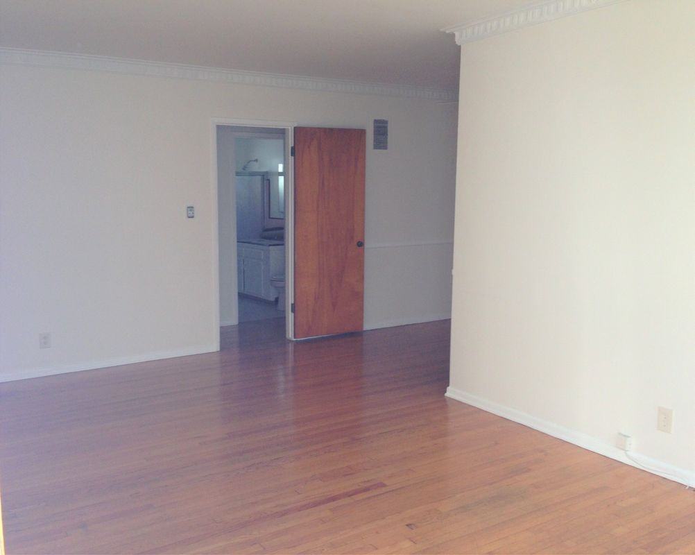 1225 S Bedford St ##5 - Photo 5 of 10
