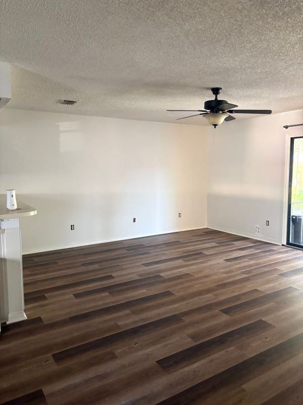 1111 Romaine Cir W - Photo 2 of 6