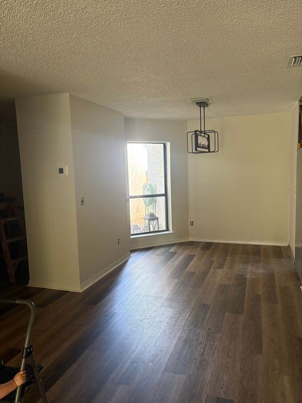 1111 Romaine Cir W - Photo 4 of 6