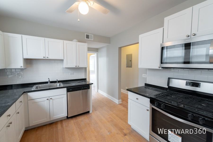 4344 N Mozart St #2E - Photo 2 of 9