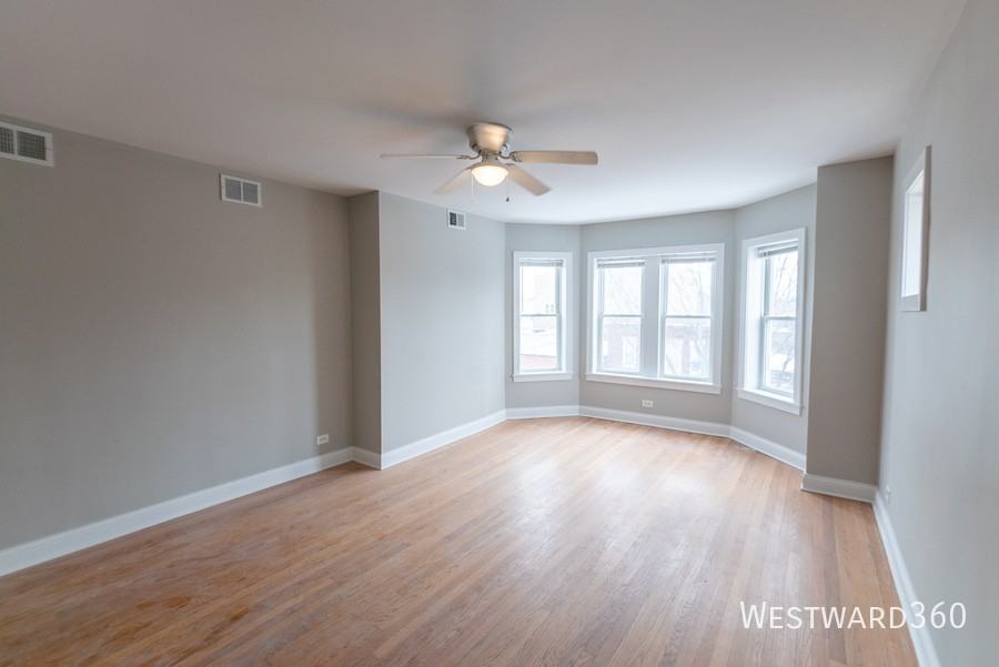 4344 N Mozart St #2E - Photo 3 of 9
