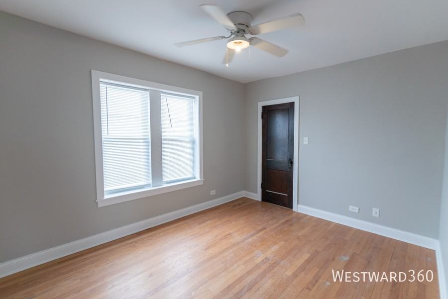 4344 N Mozart St #2E - Photo 5 of 9