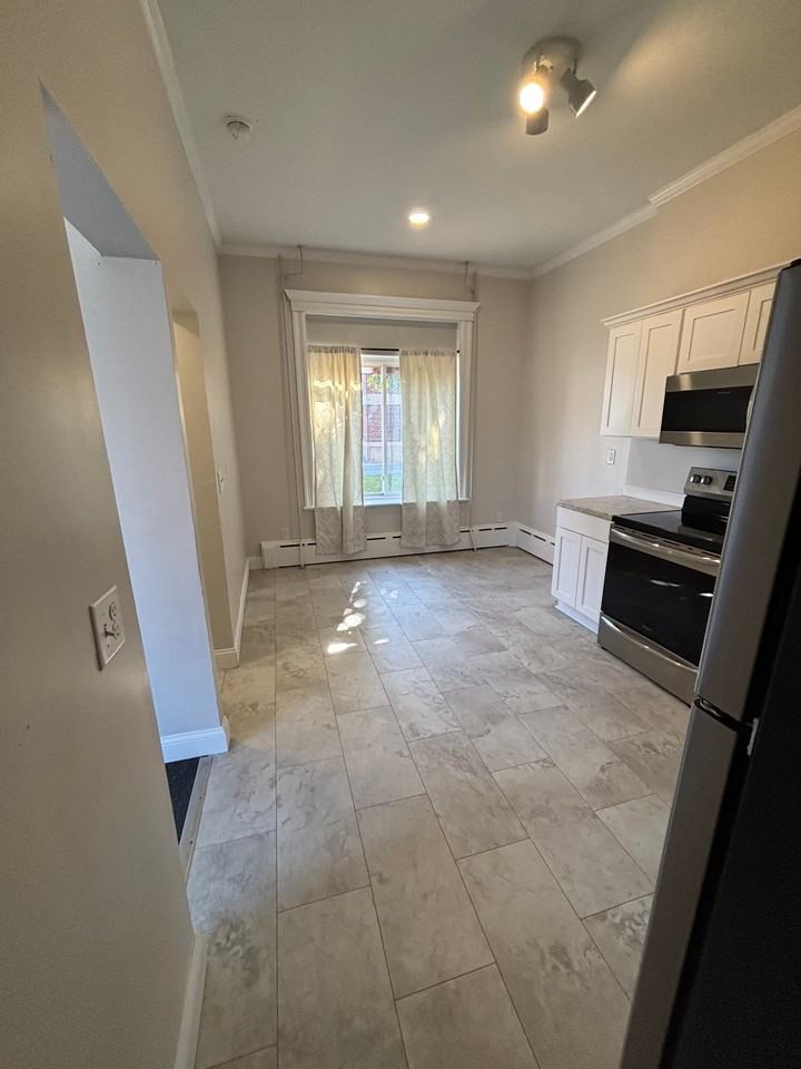 1440 1st Ave - Photo 2 of 15