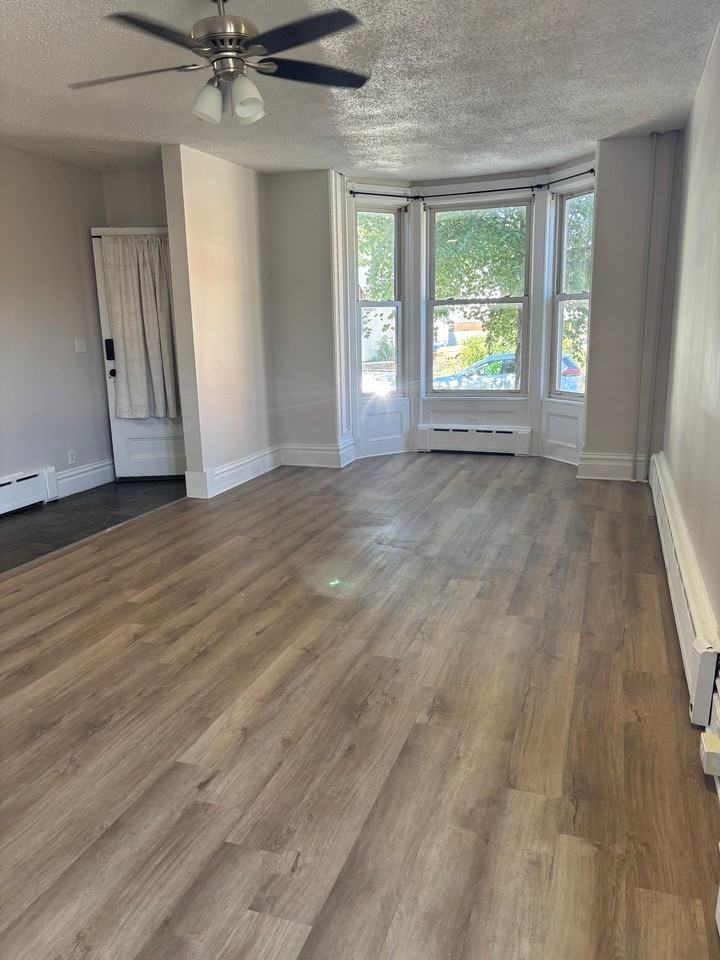 1440 1st Ave - Photo 4 of 15