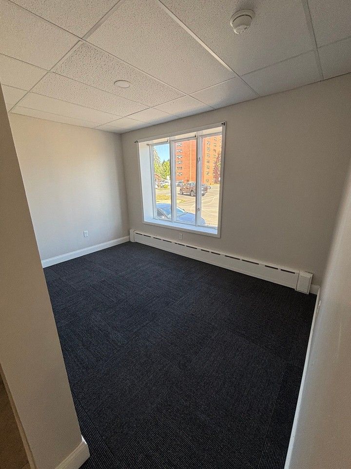 1440 1st Ave - Photo 5 of 15