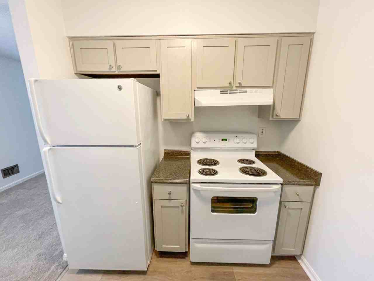 3328 Breckenridge Ln #4 - Photo 6 of 11