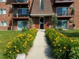featured image of 10S511 Echo Ln #6