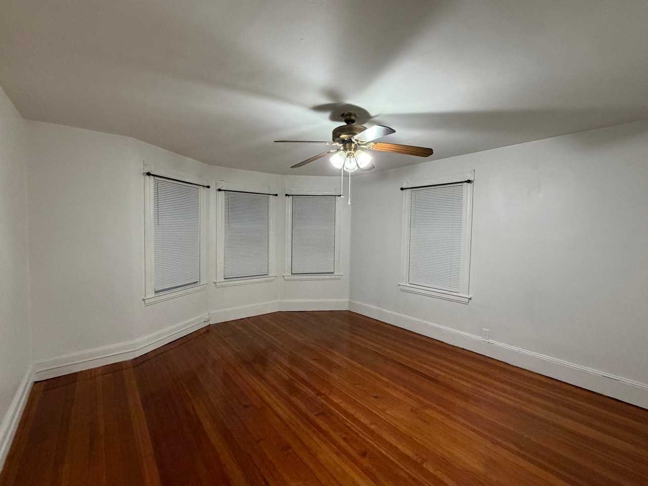 32 Heaton Ave #2 - Photo 5 of 11