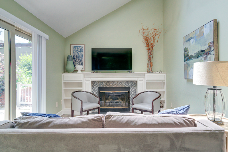 295 Sugartown Rd - Photo 7 of 20