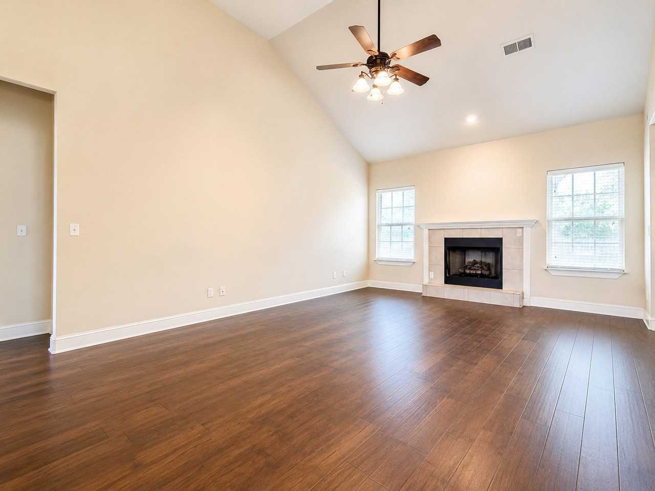 1252 N Cannondale Dr - Photo 4 of 13
