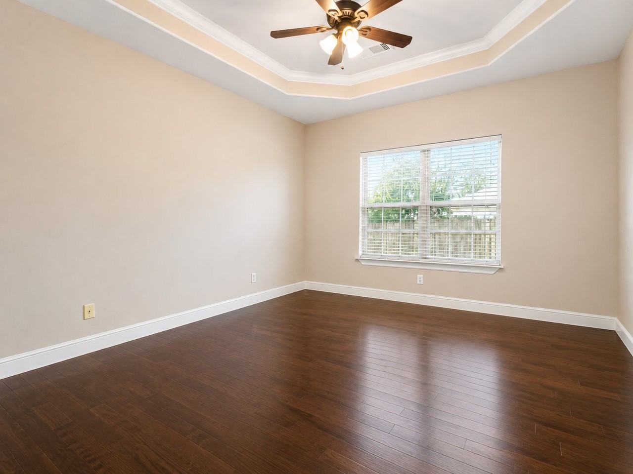 1252 N Cannondale Dr - Photo 6 of 13