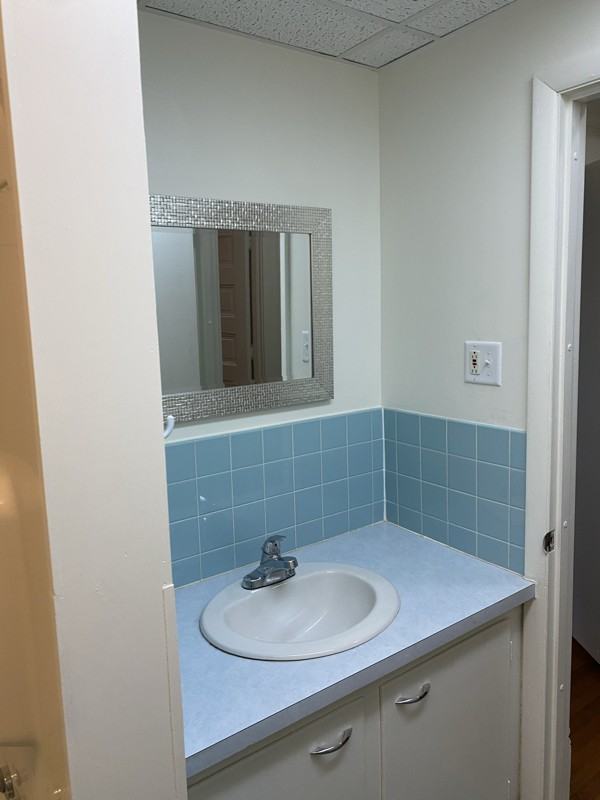 410 Broadway St #1 - Photo 2 of 9