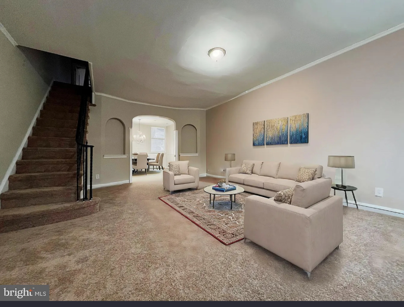5929 Woodcrest Ave - Photo 2 of 11