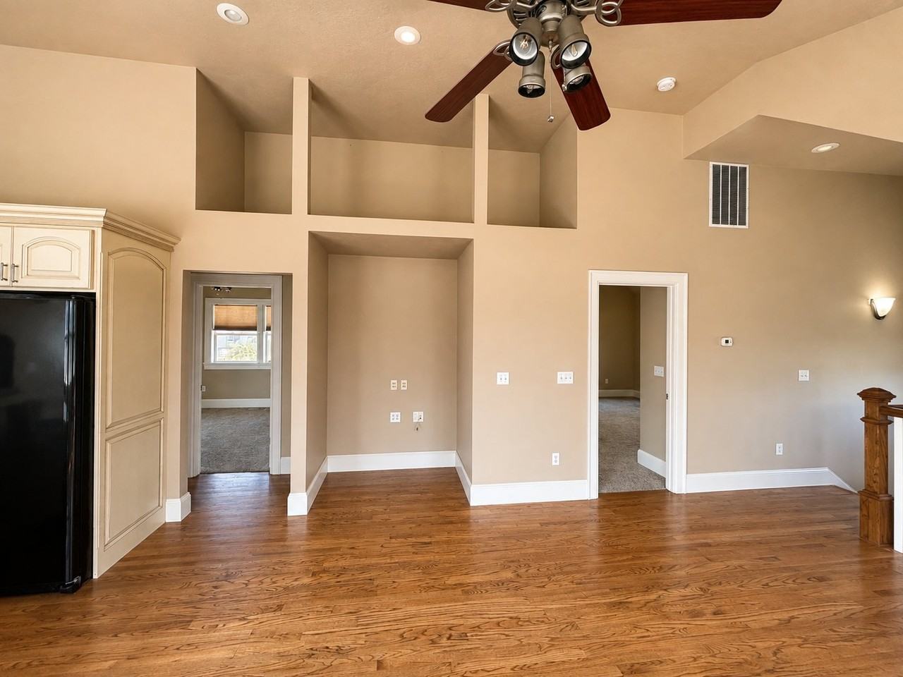 2205 College Ave #103 - Photo 4 of 14