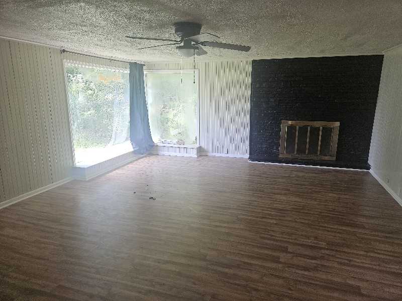 6940 E 5th St - Photo 7 of 10