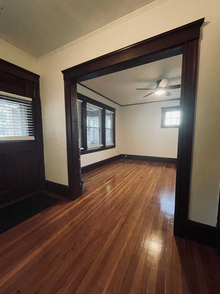 50 Melendy Ave #1 - Photo 4 of 15