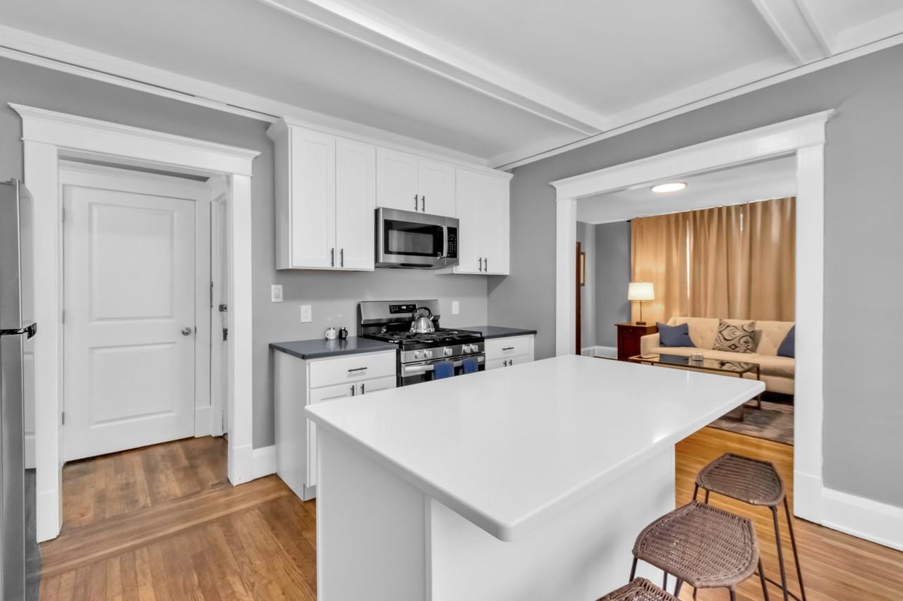 49 Virgil Ave, Buffalo, Ny 14216, Usa #2 - Photo 4 of 11