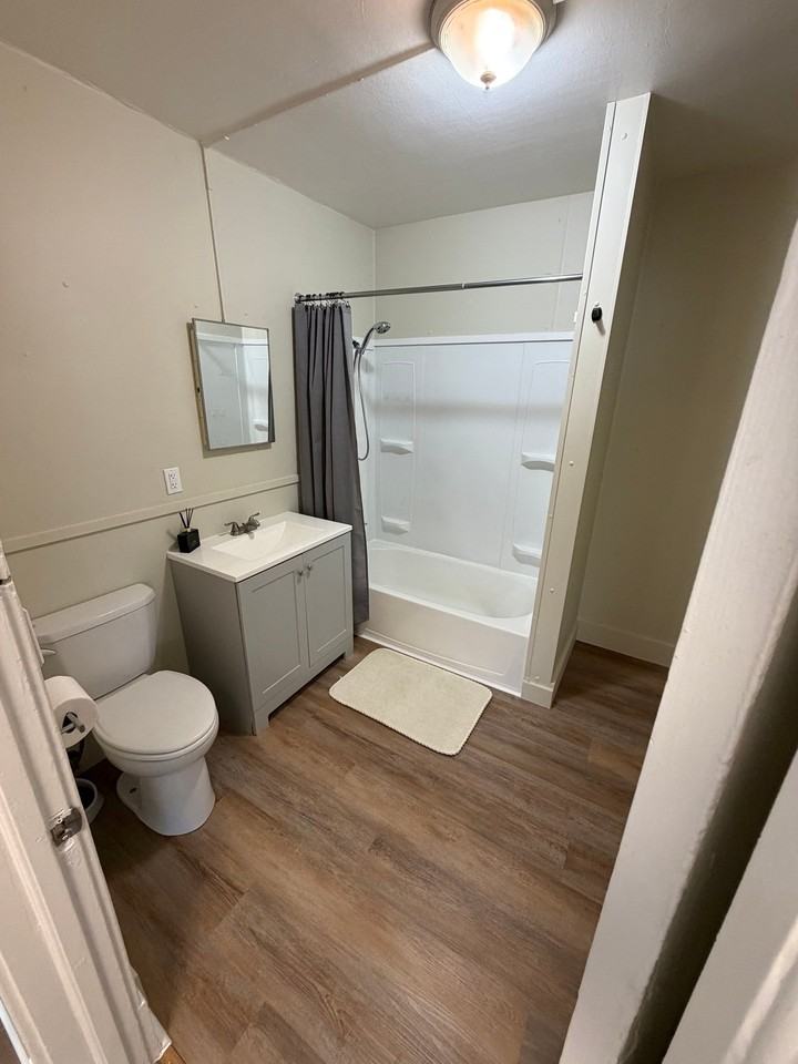 4435 State Rd - Photo 2 of 12