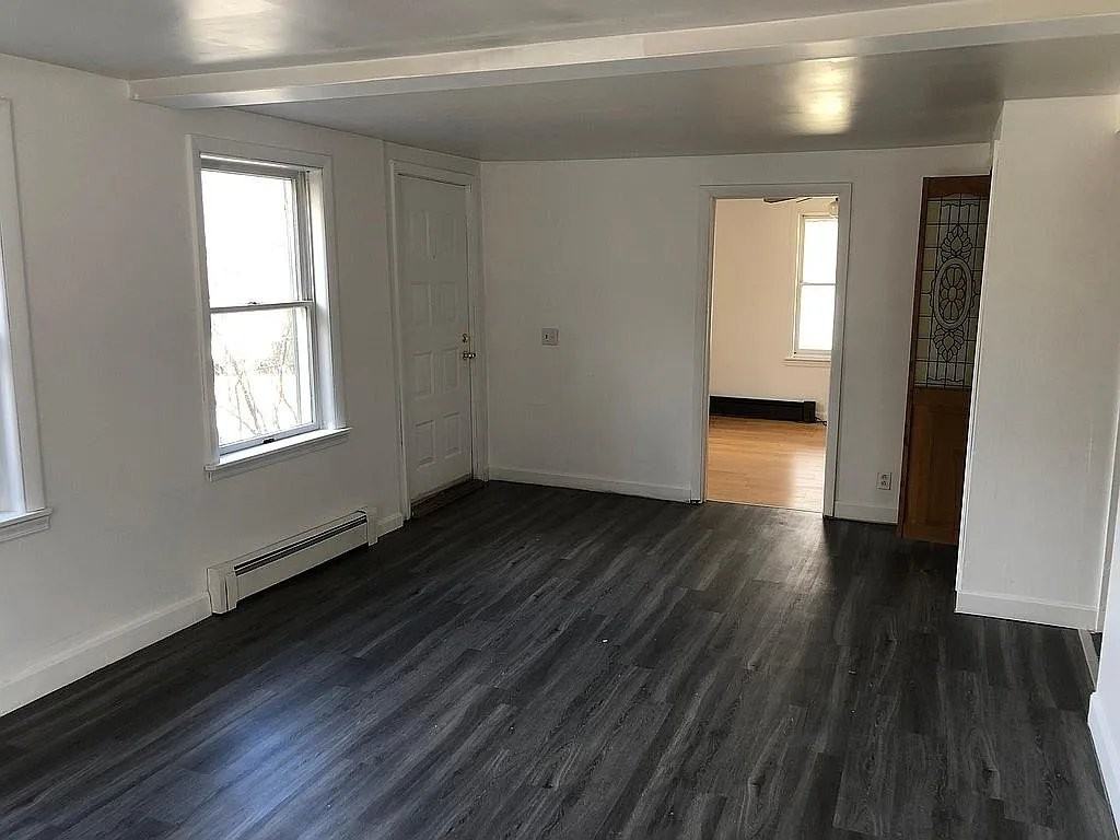 73 Carter St - Photo 6 of 41