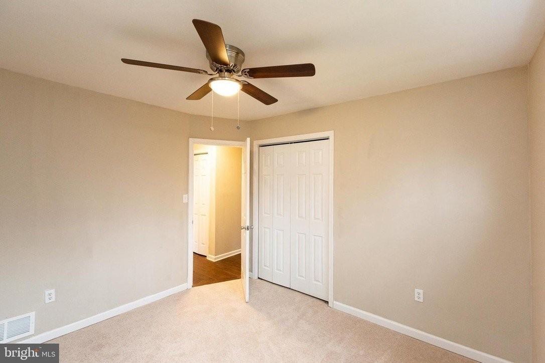 6904 Lansdale St - Photo 5 of 16