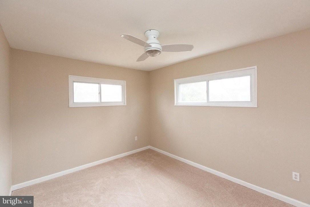 6904 Lansdale St - Photo 6 of 16