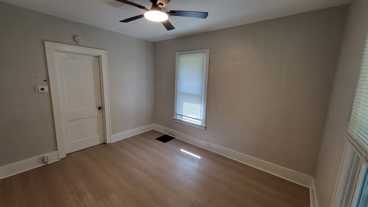 408 E Union St - Photo 5 of 19