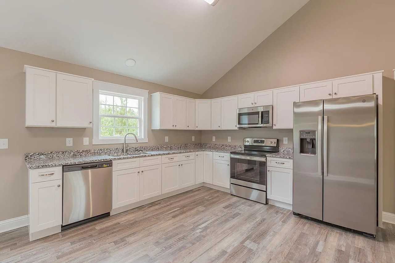 8235 Highway - Photo 5 of 10