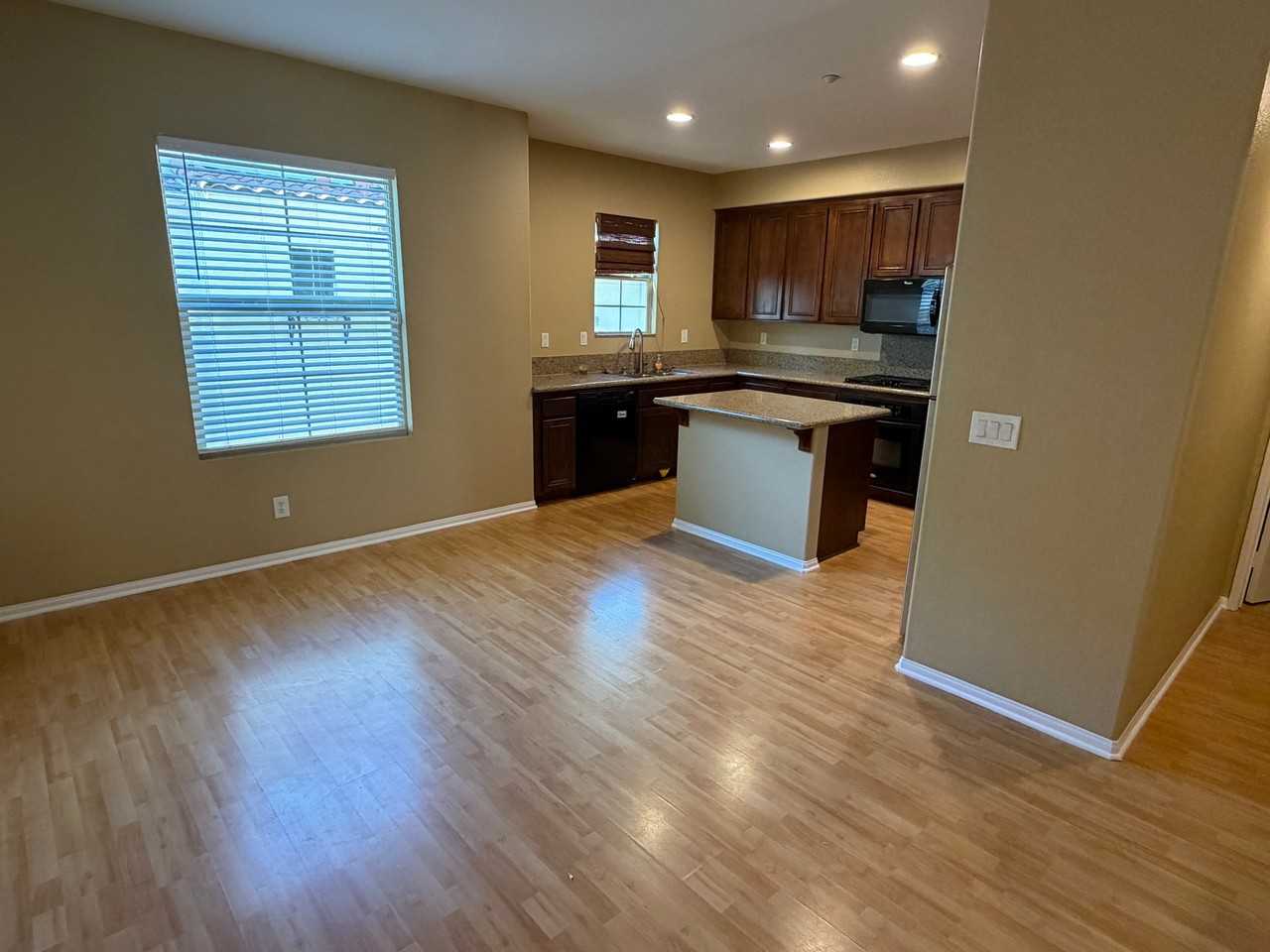 2285 Huntington Point Rd #148 - Photo 3 of 20