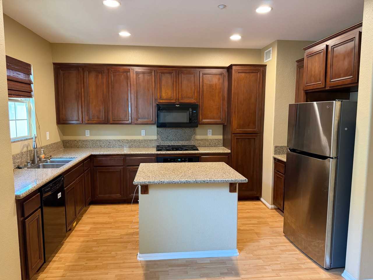 2285 Huntington Point Rd #148 - Photo 5 of 20