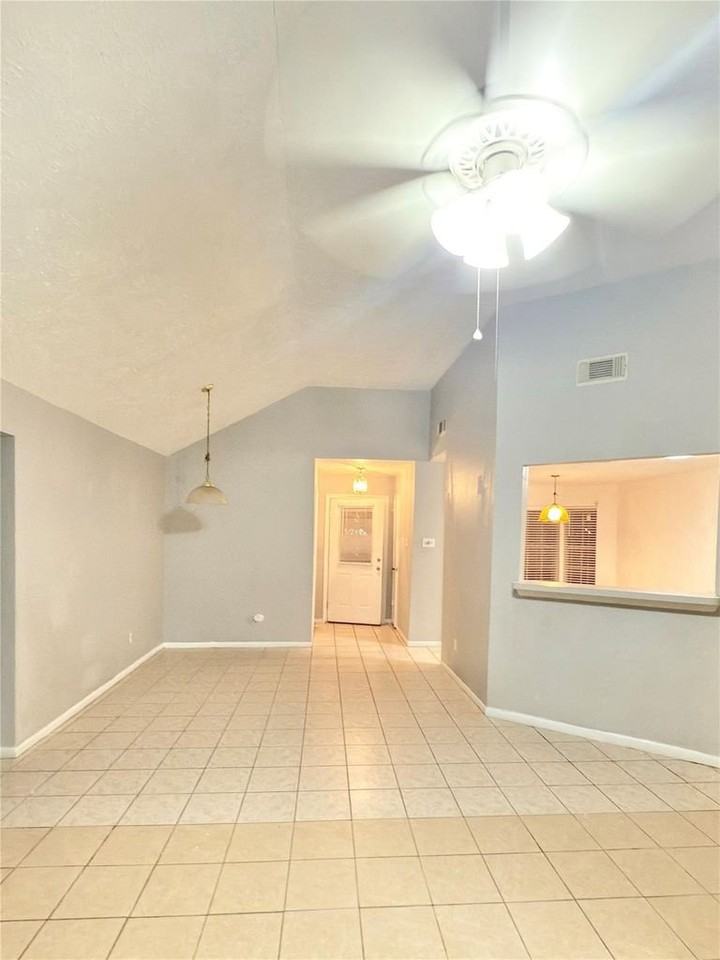 6606 Felgate Creek Ct - Photo 3 of 17