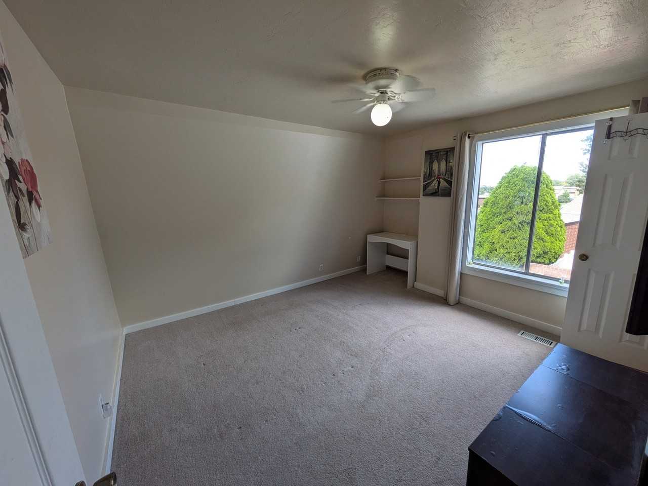 3795 Sw - Photo 3 of 7